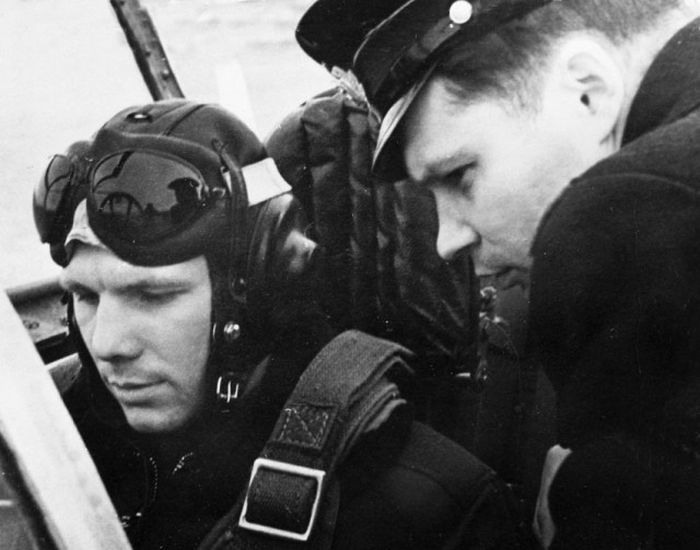 Жизнь Юрия Гагарина до полета в космос Жизнь Юрия Гагарина до полета в космос