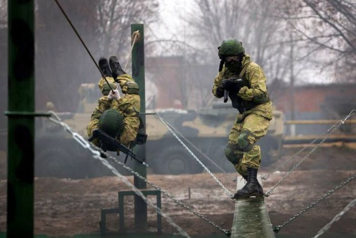 Знакомство с возрожденным нженерно-саперным штурмовым батальоном Знакомство с возрожденным нженерно-саперным штурмовым батальоном