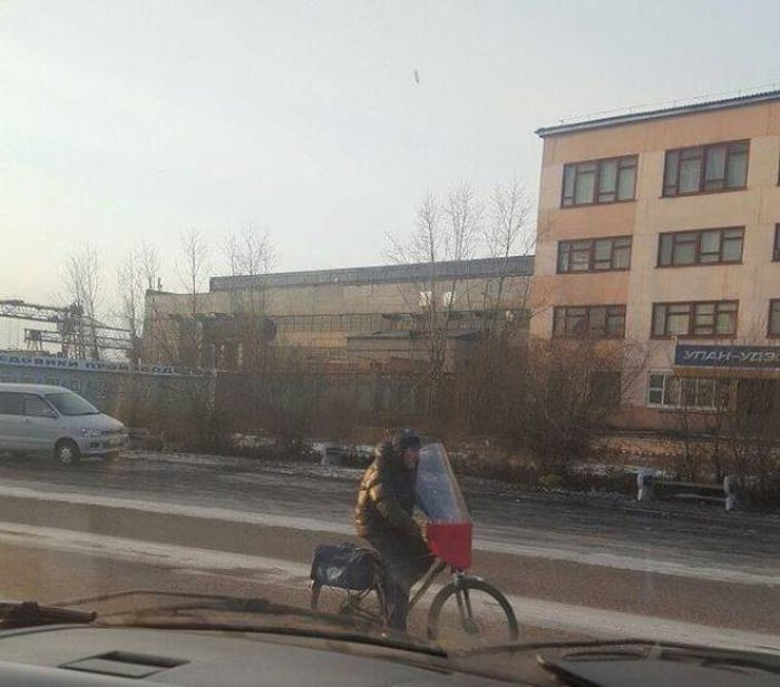 Смотрите, я все починил!