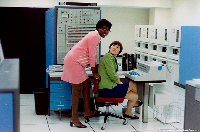 Офисные работники 50 лет назад Офисные работники 50 лет назад