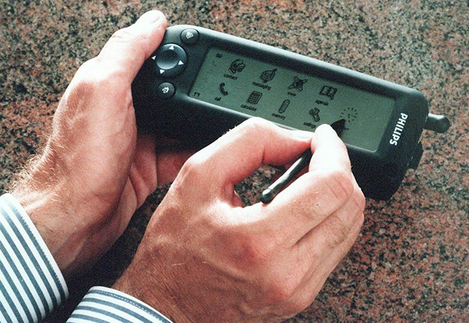 40 лет мобильному телефону 40 лет мобильному телефону