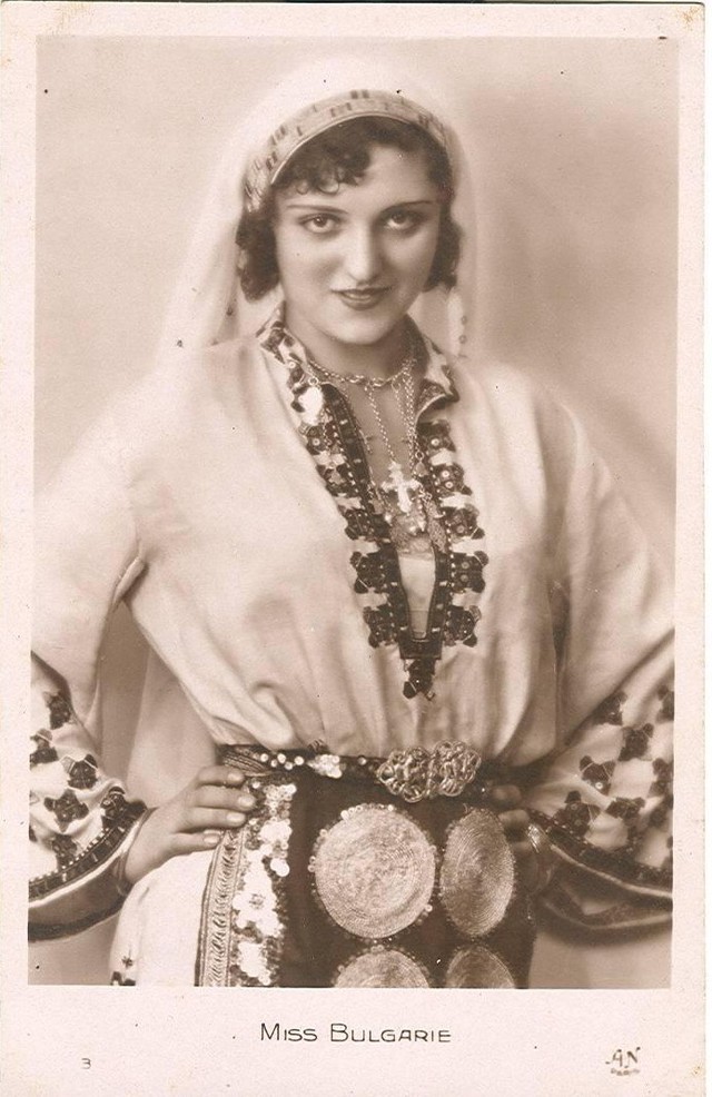 Ретрокрасавицы с конкурса «Мисс Европа — 1930» Ретрокрасавицы с конкурса «Мисс Европа — 1930»