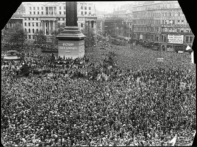 Как 70 лет назад праздновали победу в Великобритании Как 70 лет назад праздновали победу в Великобритании