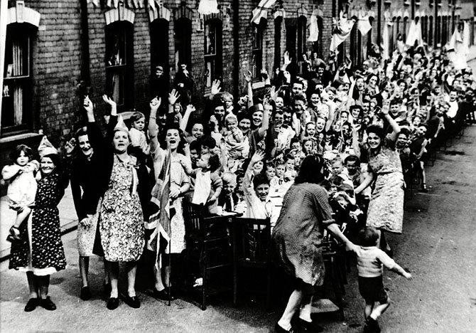 Как 70 лет назад праздновали победу в Великобритании Как 70 лет назад праздновали победу в Великобритании