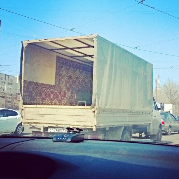 Да что ты знаешь о роскоши, если на твоей стене нет ковра? Да что ты знаешь о роскоши, если на твоей стене нет ковра?