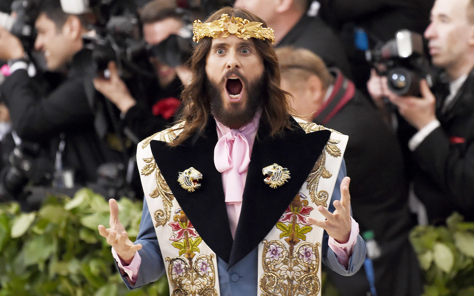 Самые яркие образы знаменитостей на церемонии Met Gala 2018 Самые яркие образы знаменитостей на церемонии Met Gala 2018