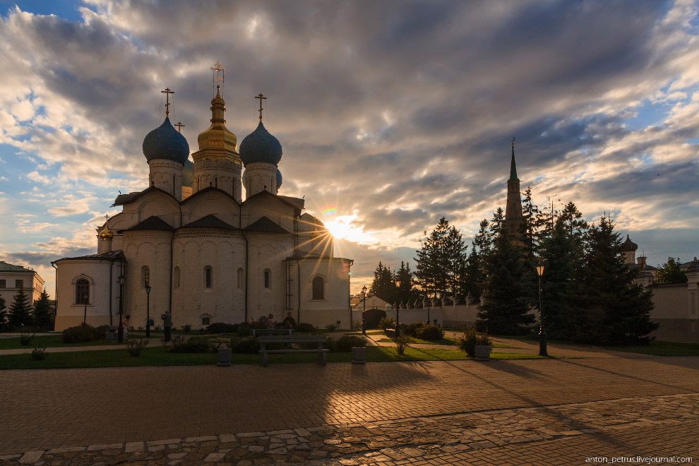 Казанский Кремль и мечеть Кул Шариф Казанский Кремль и мечеть Кул Шариф