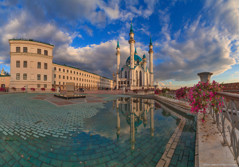 Казанский Кремль и мечеть Кул Шариф Казанский Кремль и мечеть Кул Шариф
