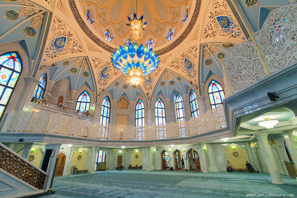 Казанский Кремль и мечеть Кул Шариф Казанский Кремль и мечеть Кул Шариф