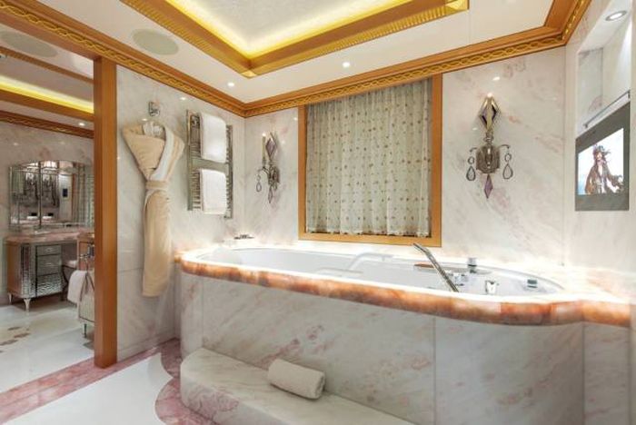 Solandge - одна из самых роскошных яхт мира Solandge - одна из самых роскошных яхт мира