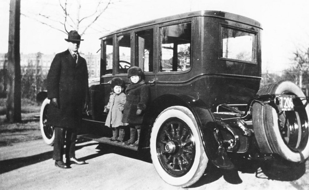 100 лет назад родился самый молодой президент США 100 лет назад родился самый молодой президент США