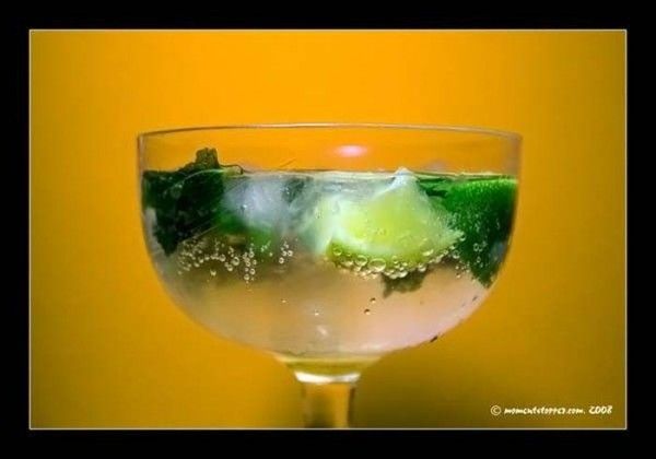 10 самых знаменитых коктейлей 10 самых знаменитых коктейлей