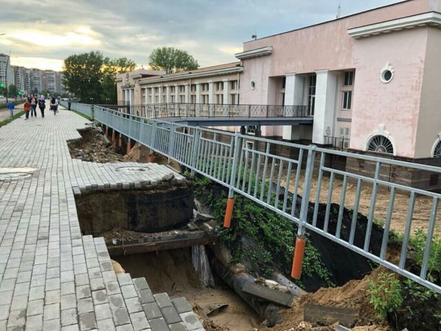 Ливень размыл набережную возле стадиона, построенного в Нижнем Новгороде к ЧМ-2018