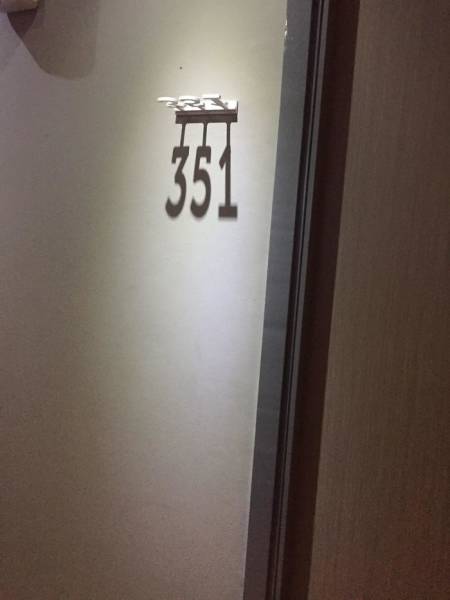 Внимательно присмотритесь к этим теням