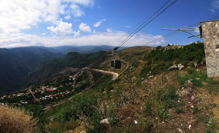 10 самых впечатляющих канатных дорог мира