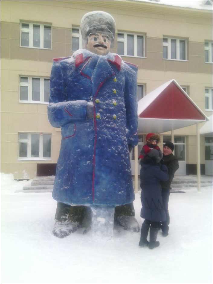 Красочные снеговики в Татарстане