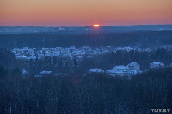 Как живут бомжи на городских свалках в зимнее время года Как живут бомжи на городских свалках в зимнее время года