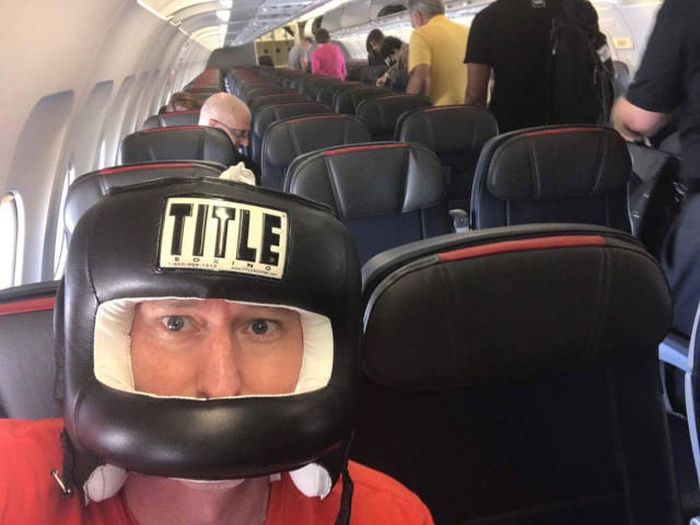 Последствия инцидента с применением силы в отношении пассажира авиакомпании United Airlines Последствия инцидента с применением силы в отношении пассажира авиакомпании United Airlines