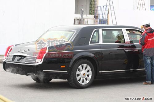 Служебные автомобили, на которых ездят мировые лидеры Служебные автомобили, на которых ездят мировые лидеры