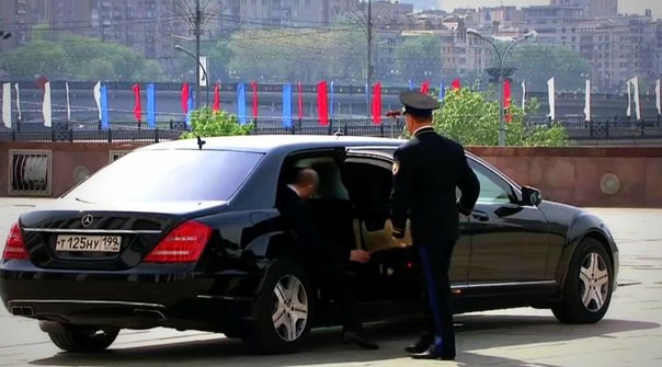 Служебные автомобили, на которых ездят мировые лидеры Служебные автомобили, на которых ездят мировые лидеры