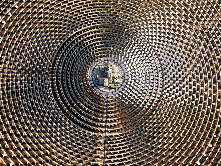 Gemasolar – первая в мире круглосуточная гелиоэлектростанция Gemasolar – первая в мире круглосуточная гелиоэлектростанция