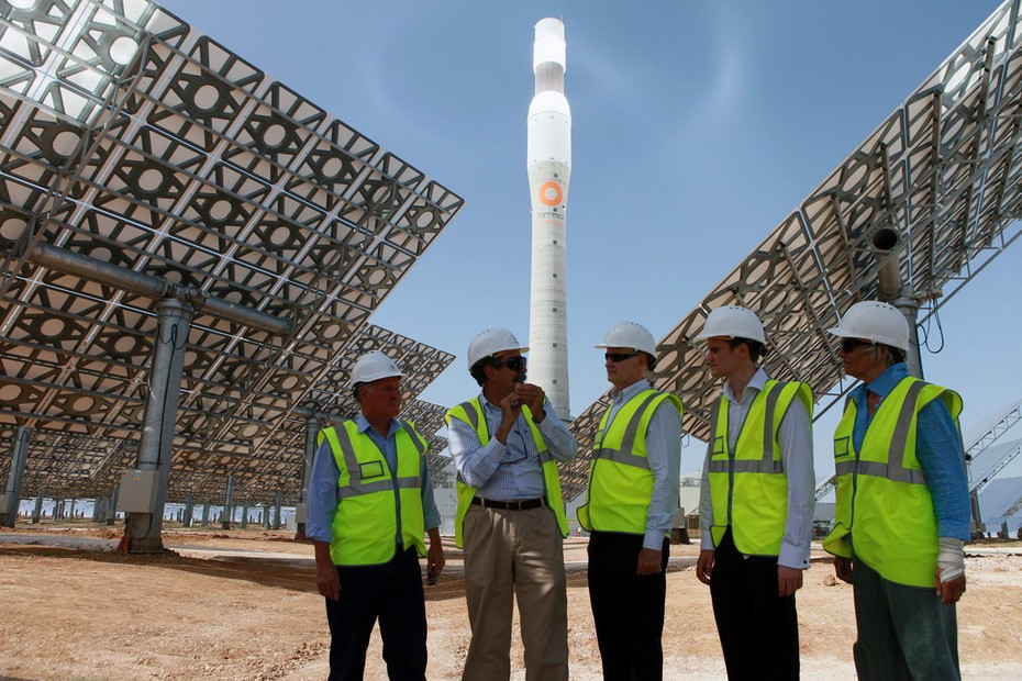 Gemasolar – первая в мире круглосуточная гелиоэлектростанция Gemasolar – первая в мире круглосуточная гелиоэлектростанция