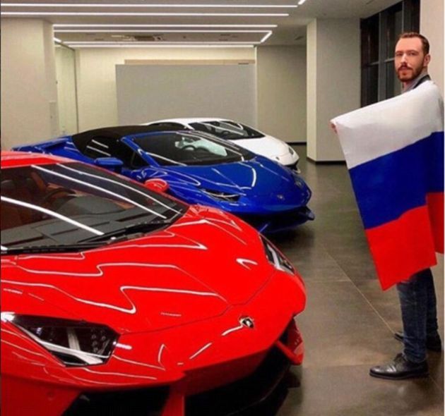 Золотая молодежь публикует снимки в Instagram