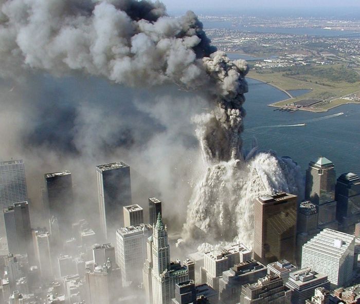 Теракт 911. Самые страшные кадры событий Теракт 911. Самые страшные кадры событий