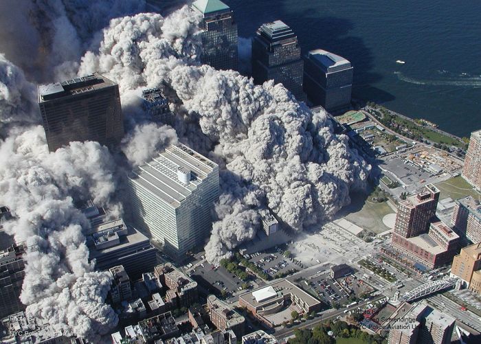 Теракт 911. Самые страшные кадры событий Теракт 911. Самые страшные кадры событий