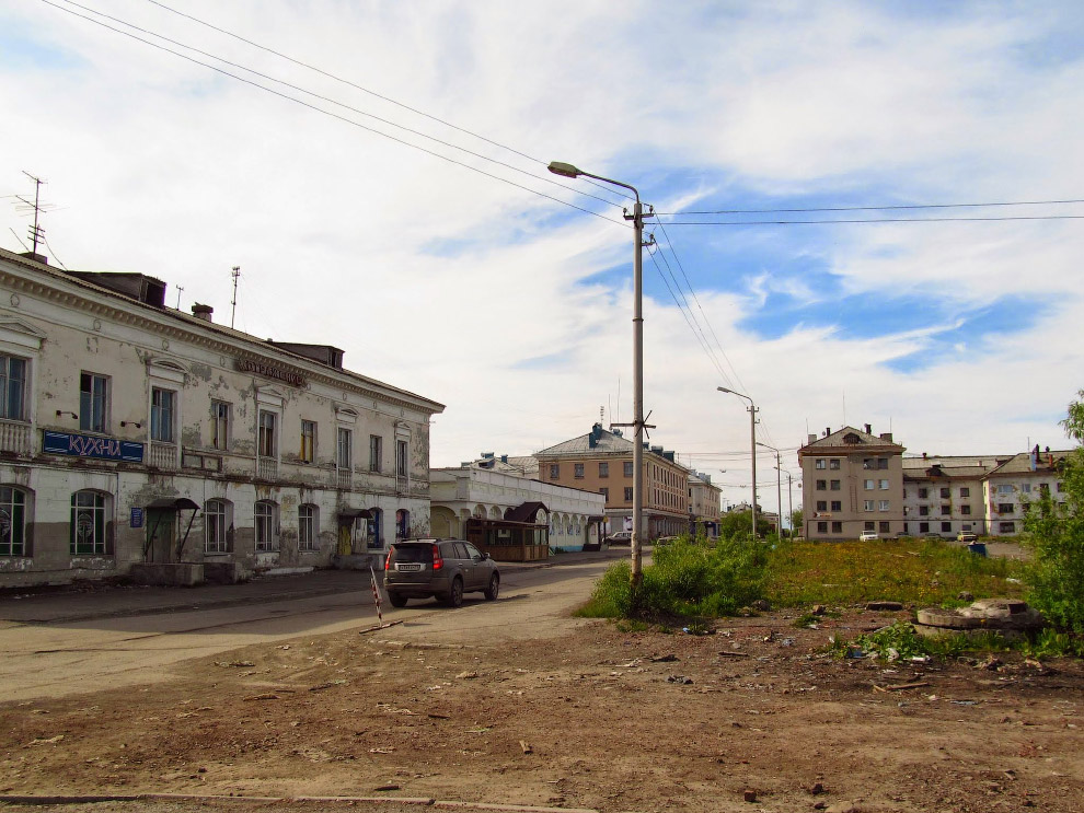 Воркута — край света, шахтёрский край Воркута — край света, шахтёрский край