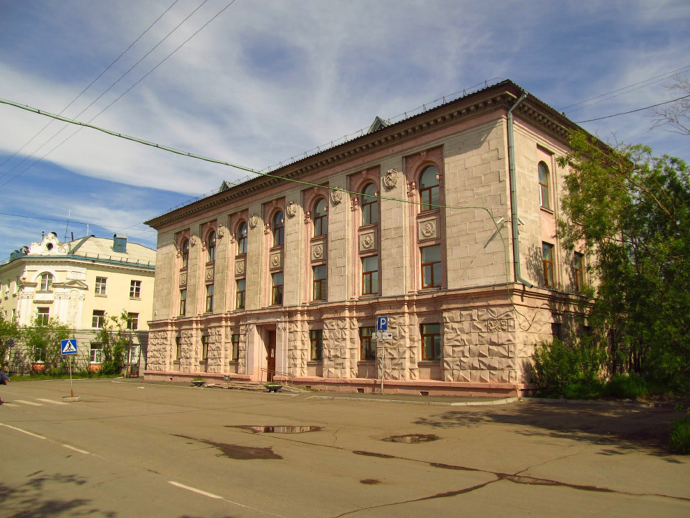 Воркута — край света, шахтёрский край Воркута — край света, шахтёрский край