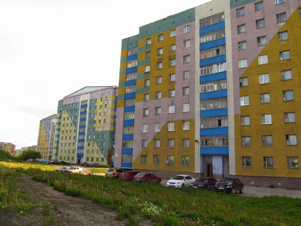 Воркута — край света, шахтёрский край Воркута — край света, шахтёрский край