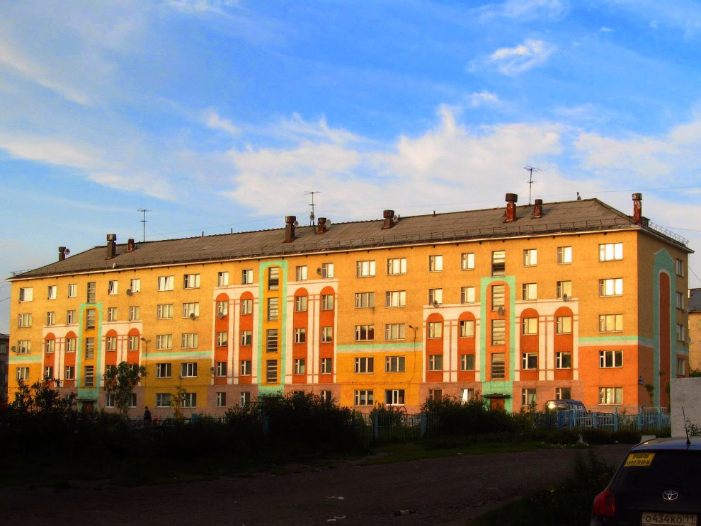 Воркута — край света, шахтёрский край Воркута — край света, шахтёрский край