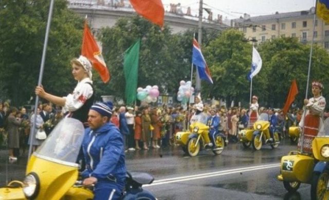 Позитивные фотографии из советского прошлого
