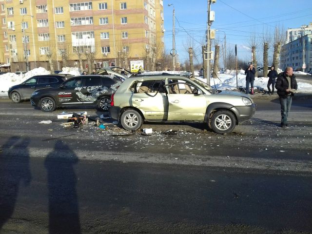 Взрыв автомобиля от ГБО на Казанском шоссе
