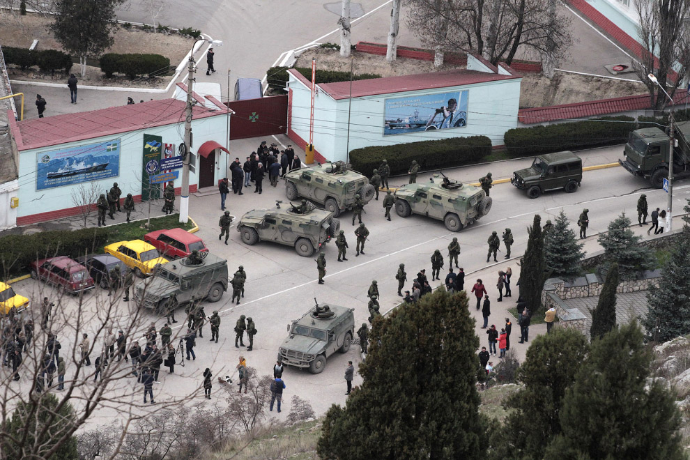 «Вежливые люди» в Крыму глазами американцев «Вежливые люди» в Крыму глазами американцев