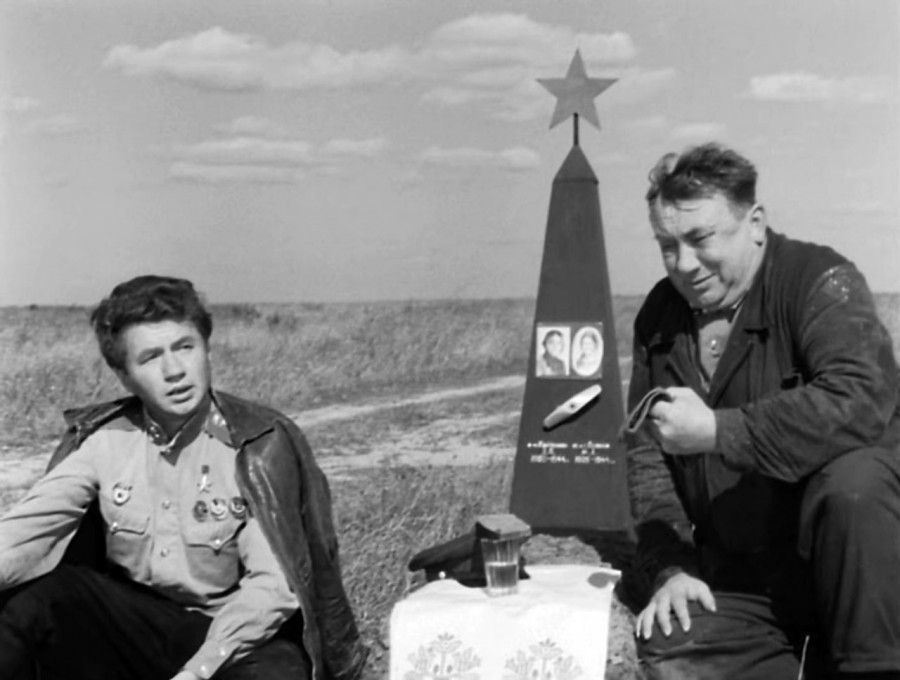 Как снимали "В бой идут одни старики" (20 фото) Как снимали "В бой идут одни старики" (20 фото)