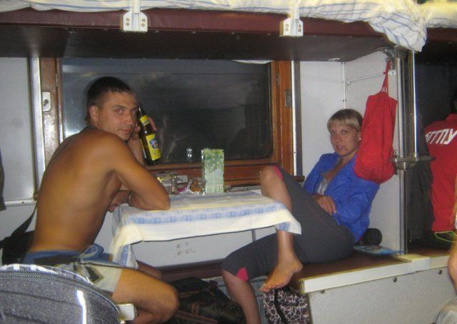 Типичные картины в наших плацкартах