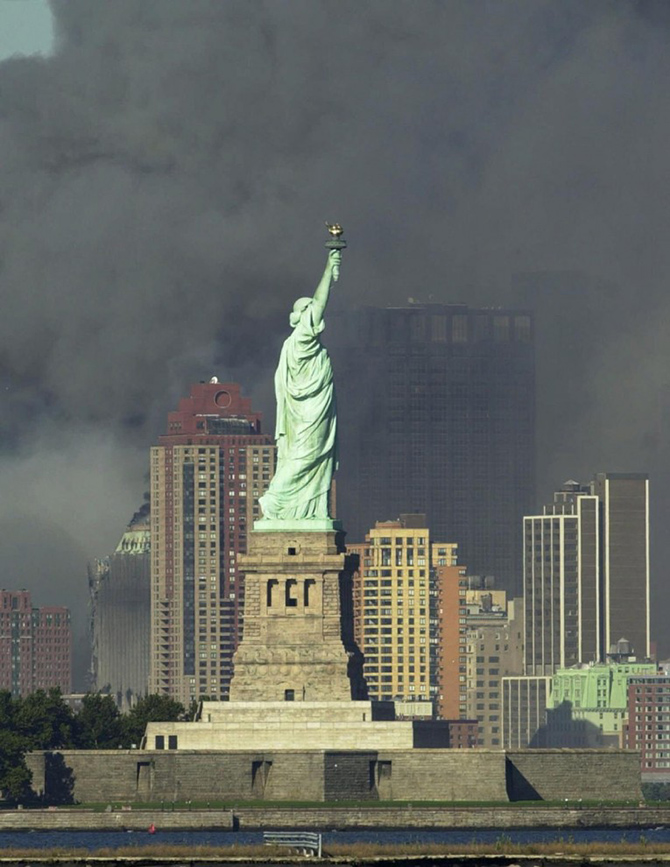 Годовщина терактов 11 сентября в США Годовщина терактов 11 сентября в США