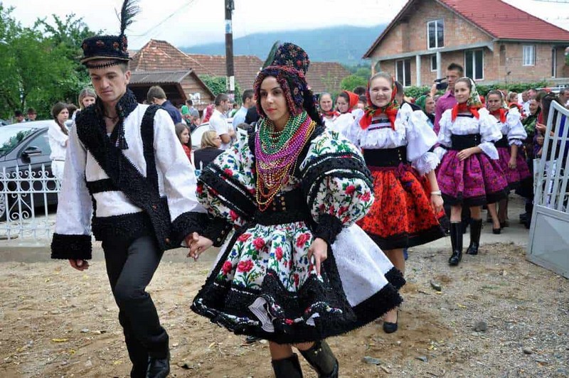 Необычные свадебные традиции мира Необычные свадебные традиции мира