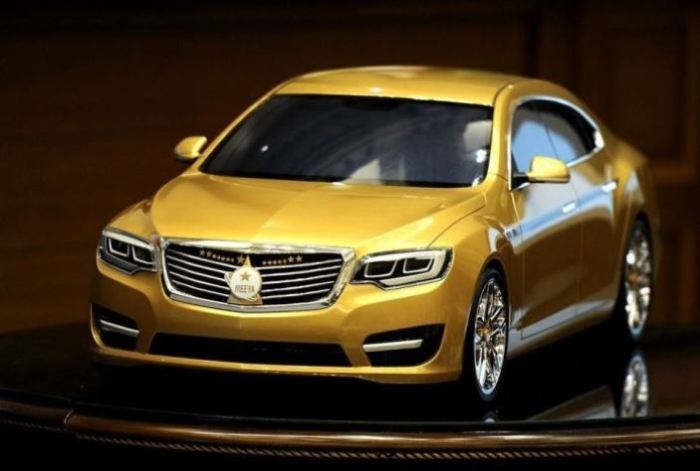 Роскошные арабские автомобили класса люкс Роскошные арабские автомобили класса люкс