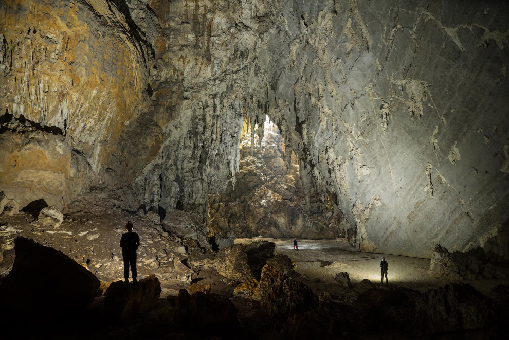 Пещера Tham Khoun — затерянный мир в Лаосе Пещера Tham Khoun — затерянный мир в Лаосе