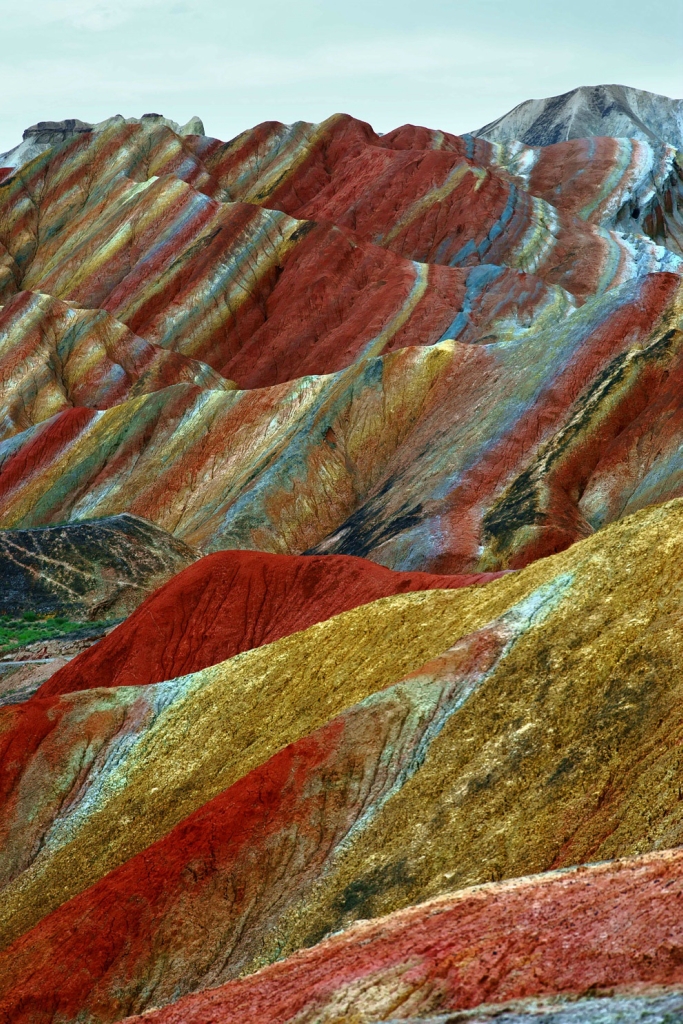 Ландшафт Дэнксия – цветные горы Китая (17 фото)