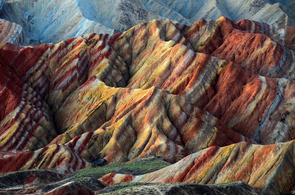 Ландшафт Дэнксия – цветные горы Китая (17 фото)