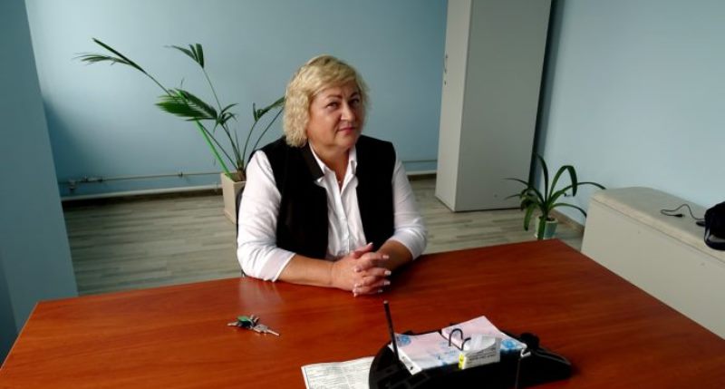 Зарплата за сидение на стуле 7 часов в день Зарплата за сидение на стуле 7 часов в день