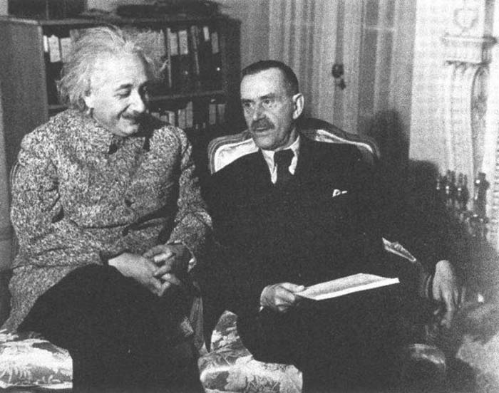 История о том, как Альберт Эйнштейн чуть не стал президентом Израиля История о том, как Альберт Эйнштейн чуть не стал президентом Израиля