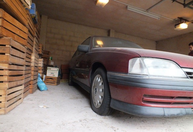 Opel Omega 1992 года с пробегом 705 км выставили на продажу