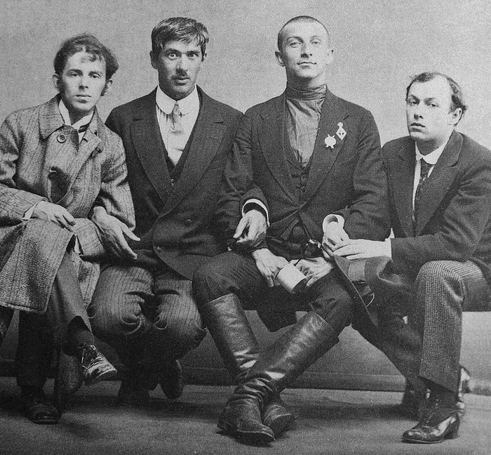 Какие сокращения слов были популярны в начале ХХ века Какие сокращения слов были популярны в начале ХХ века