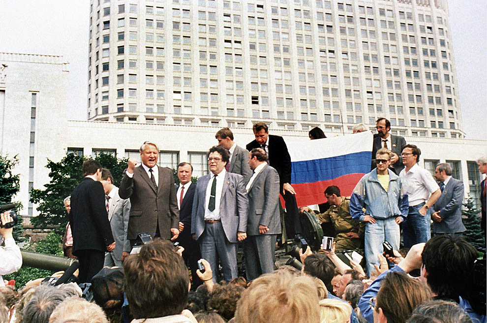 Последние месяцы существования СССР в фотографиях Последние месяцы существования СССР в фотографиях
