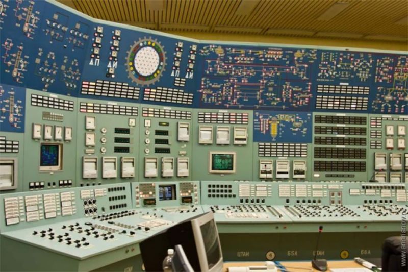 Контрольные комнаты заводов и электростанций советских времен